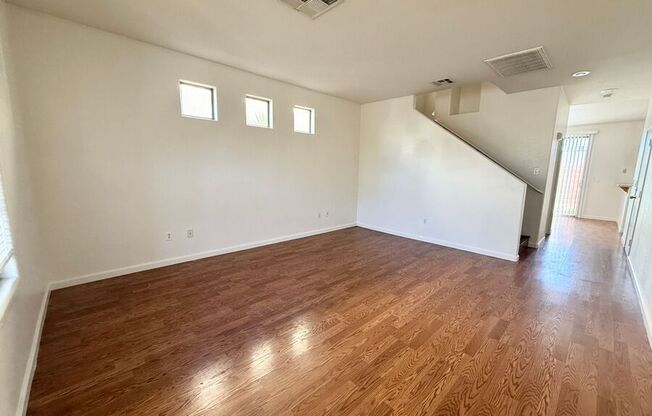 4834 Villa Pescara St