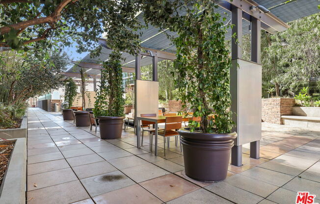 1 bed, 1.5 baths, 1,200 sqft, $4,995, Unit 916