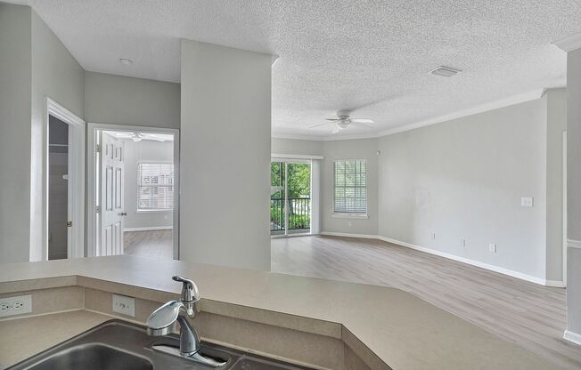 2 beds, 2 baths, $1,600, Unit # 1921