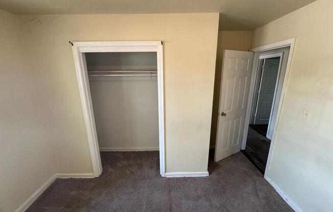 2 beds, 1 bath, $695