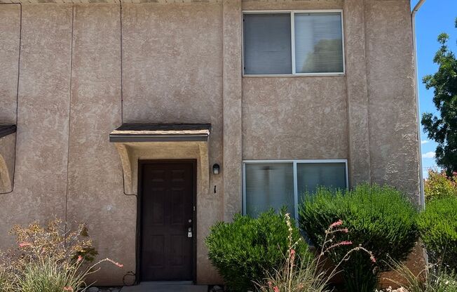 Refreshed 2 bedroom 1.5 bathroom townhome in St George!