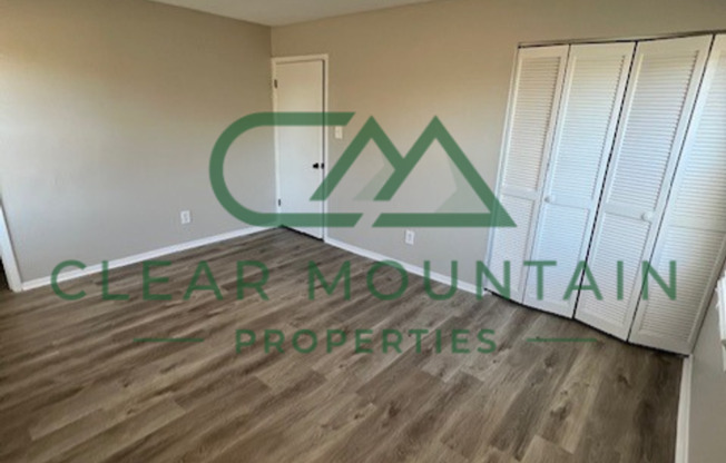 3 beds, 1.5 baths, 1,080 sqft, $1,475, Unit 51