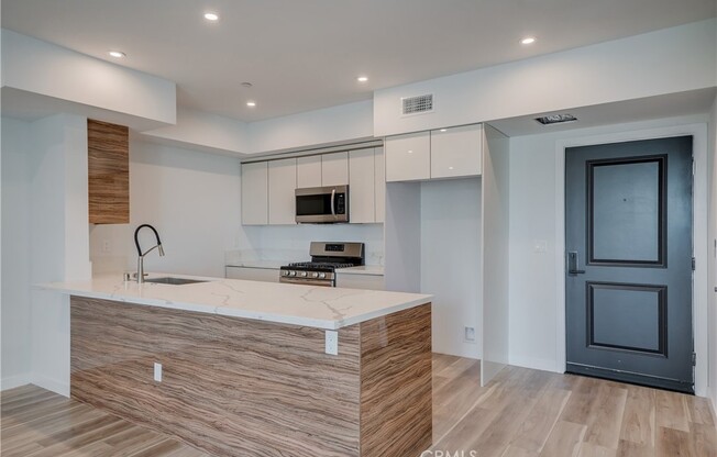 4 beds, 3 baths, 1,680 sqft, $3,995, Unit 302