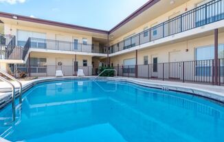 532 S Crescent Dr Hollywood, FL 33021