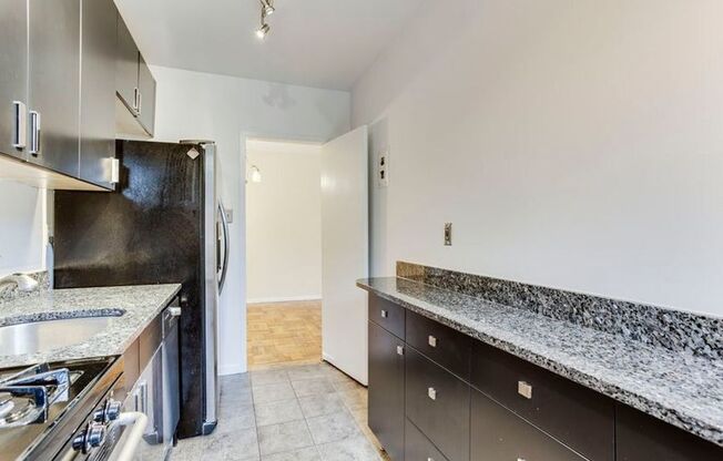 4200 Cathedral Ave NW