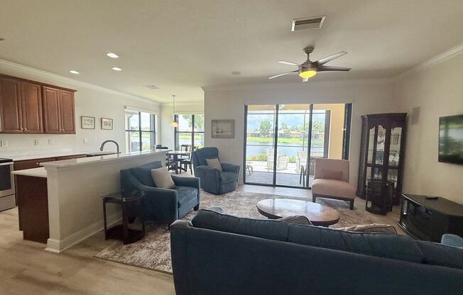 3 bed 2 bath home in Southshore Falls