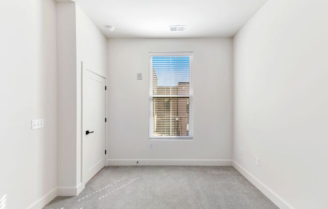 2 beds, 2 baths, 1,033 sqft, $1,795, Unit 302CH