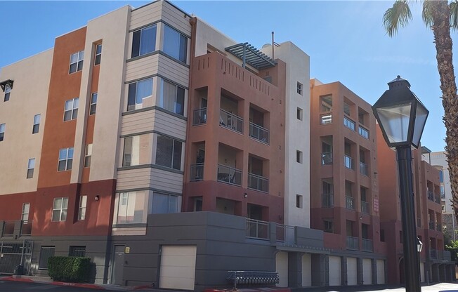 47 E Agate Ave  #404