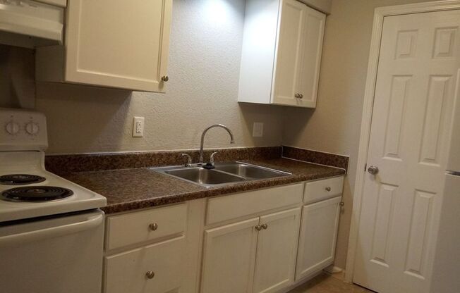 Spanish Crest Apartments