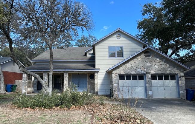 13731 Oak Pebble