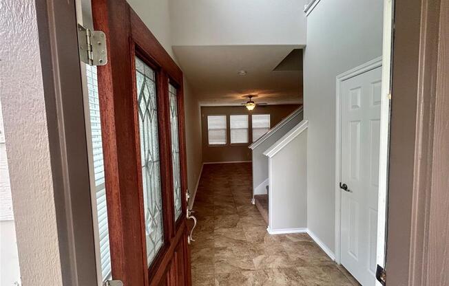 18 WHITEKIRK PL