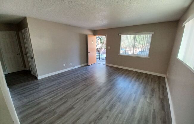 2 beds, 1 bath, 850 sqft, $1,545