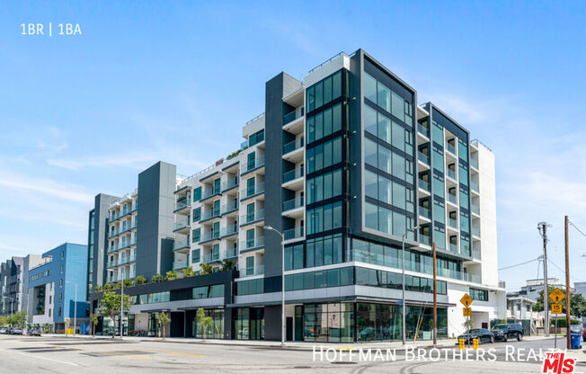 1 bed, 1 bath, $3,850, Unit 322