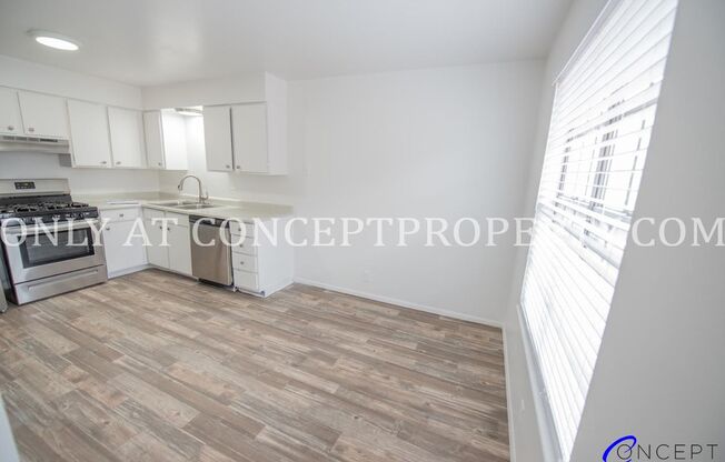 2 beds, 1 bath, 920 sqft, $1,249, Unit 32