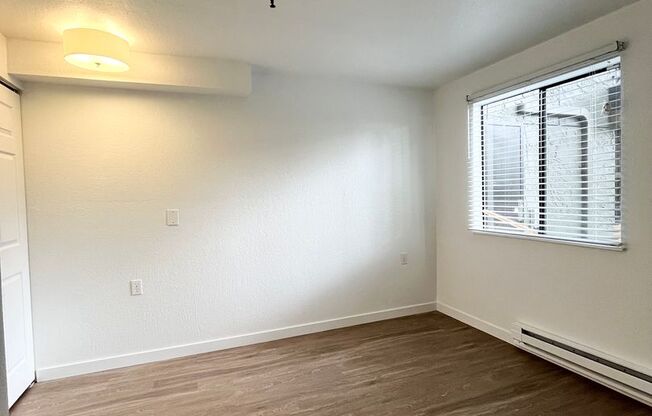 1 bed, 1 bath, 480 sqft, $1,395, Unit 114