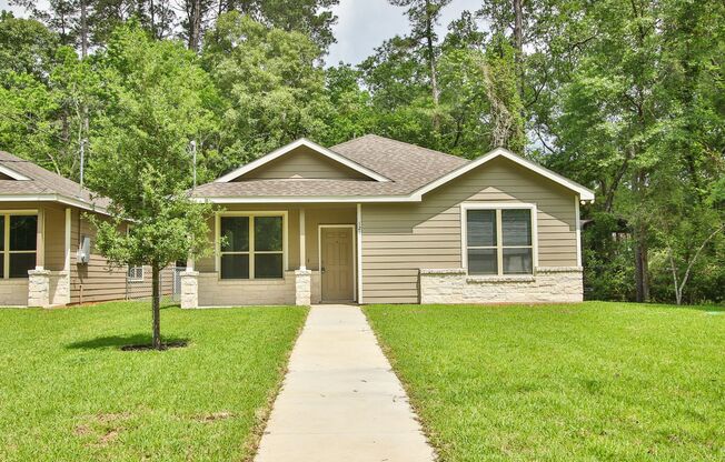 Move In Ready in 77316!  3 Bedroom / 2 Bathroom