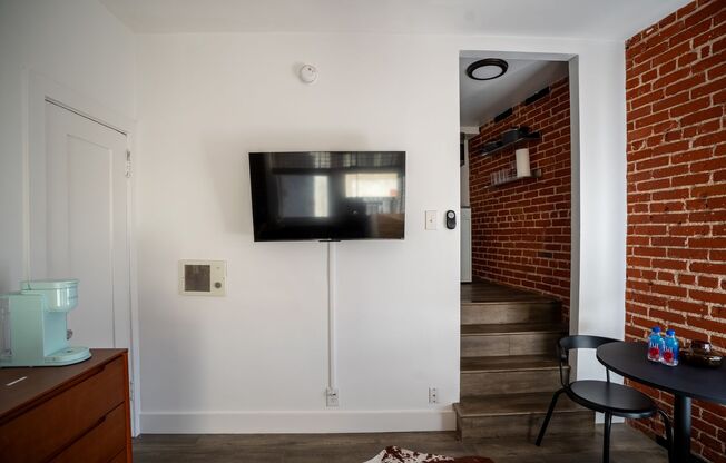 Studio, 1 bath, 275 sqft, $2,149, Unit 308A