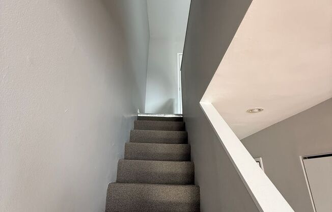 2 beds, 1.5 baths, $2,600, Unit 302