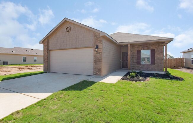 Brand new Rental Home available for ASAP move in. **Lytle, Tx**