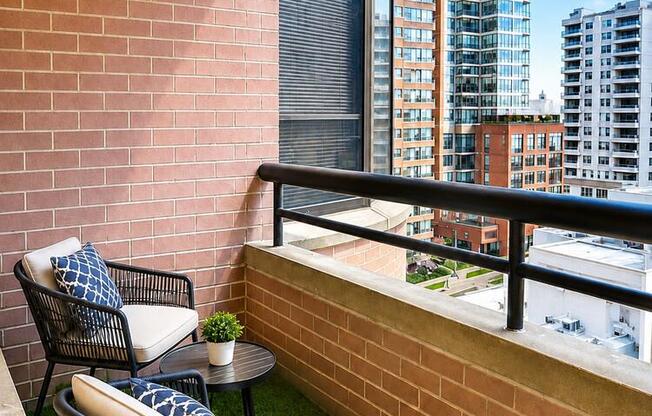 1 bed, 1 bath, 800 sqft, $4,795, Unit 9I