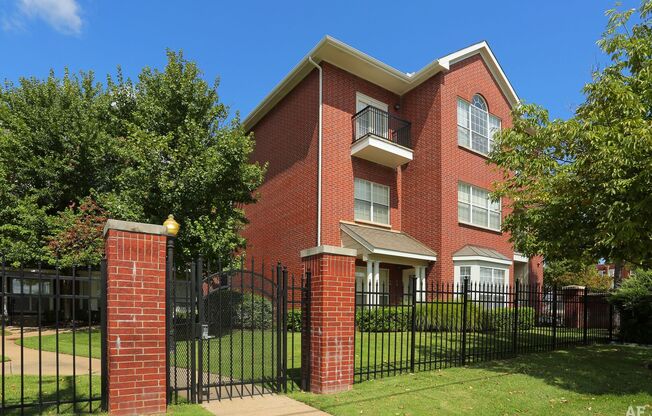 1 bed, 1 bath, 732 sqft, $1,199, Unit 09305