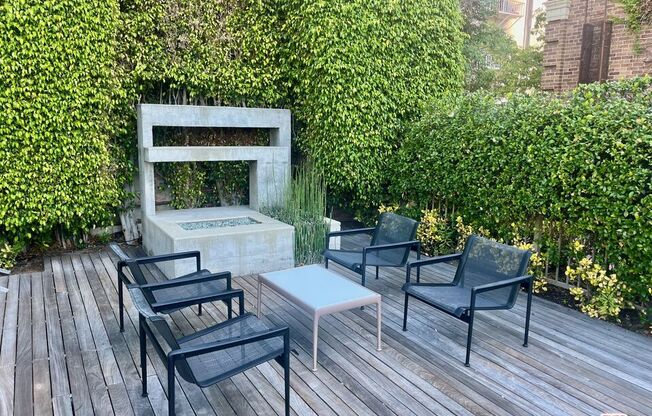 1 bed, 2 baths, 1,189 sqft, $3,950, Unit 504