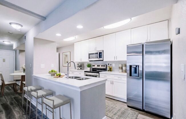 2 beds, 2 baths, 1,000 sqft, $1,450, Unit 2041