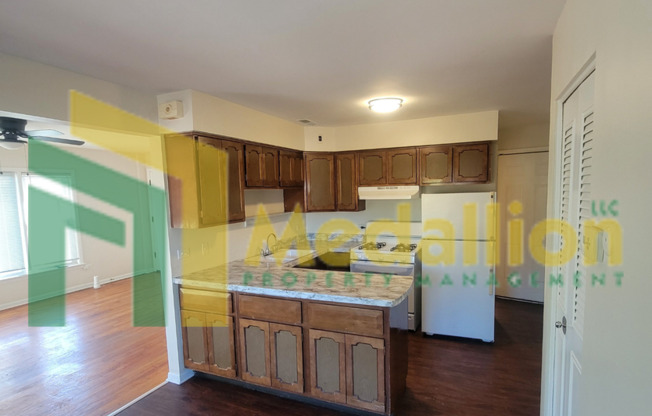 2 beds, 1 bath, $1,350, Unit 7345 South Kedzie Avenue - 3E