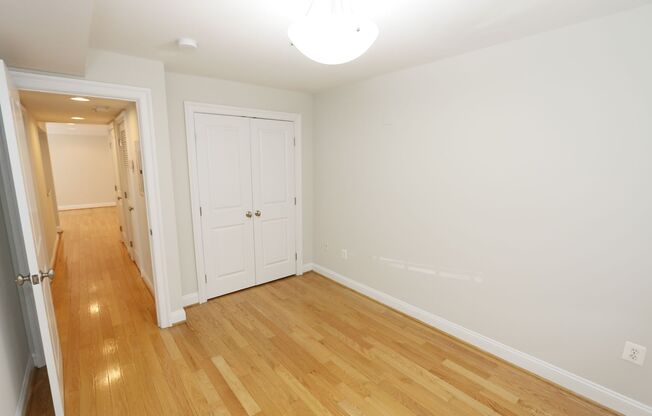 2 beds, 1 bath, 850 sqft, $2,100, Unit 1903-#104