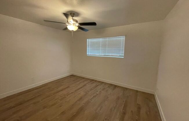 2 beds, 1 bath, 800 sqft, $1,350, Unit CC4