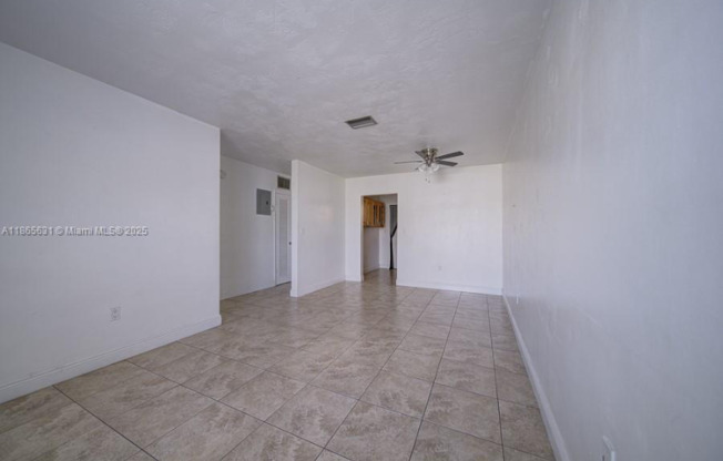 11250 SW 7 ST