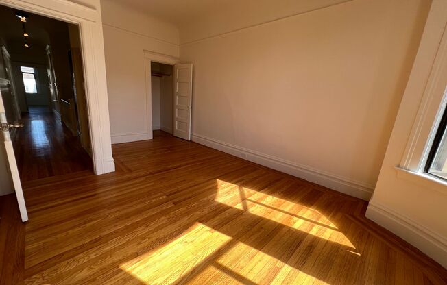 3 beds, 1 bath, $5,100