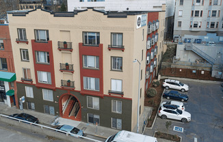 Zindorf Apartments