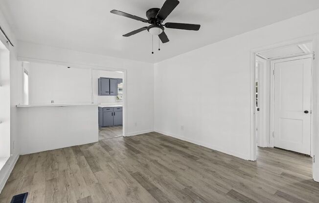 3 beds, 1 bath, $1,250