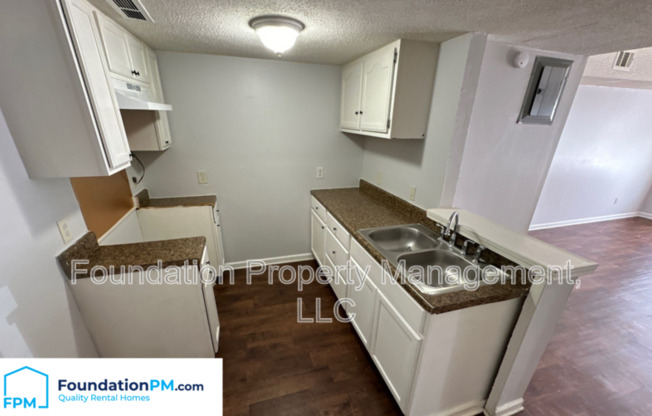 3743 CAMBRIDGE STA DR 