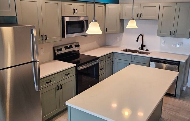 2 beds, 2 baths, 1,218 sqft, $1,350, Unit Neptune 205