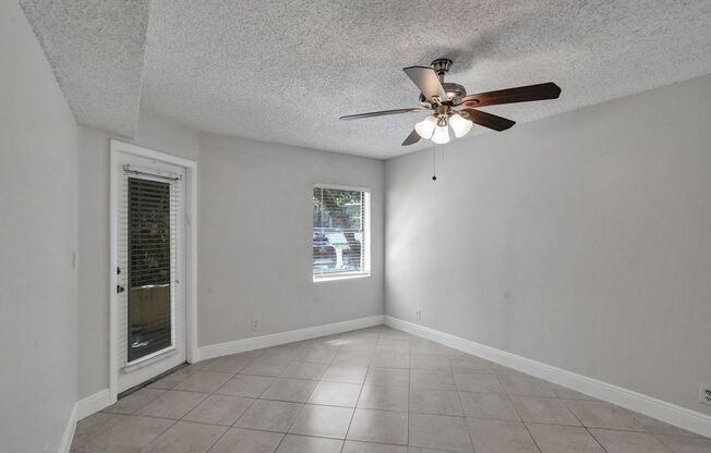 2 beds, 2 baths, $2,000, Unit APARTMENT 407