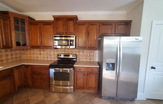 2 beds, 2 baths, $1,800