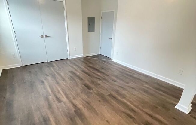 Beautifully Updated 2 bedroom 1 bathroom Unit in Kansas City!