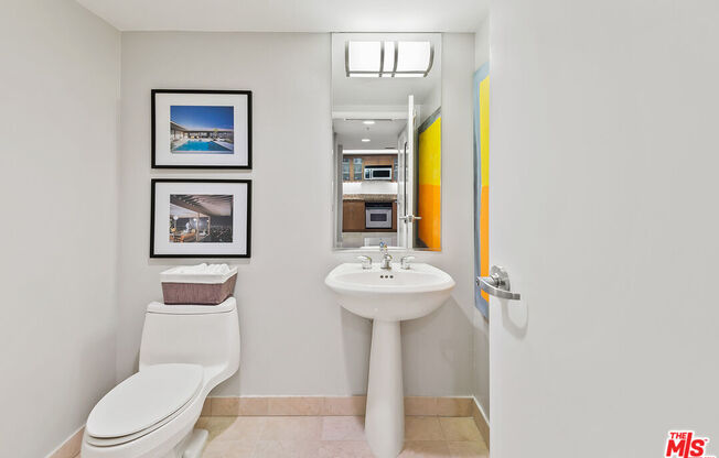 1 bed, 1.5 baths, 996 sqft, $4,595, Unit 1109