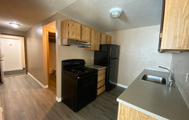 3 beds, 2 baths, 643 sqft, $2,550, Unit C406