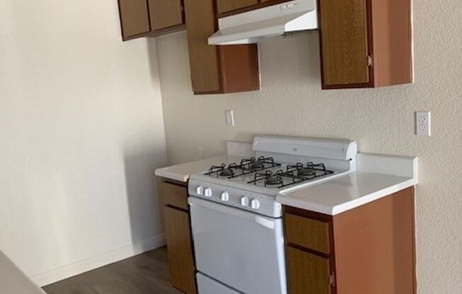 Laurel Canyon Apartments
