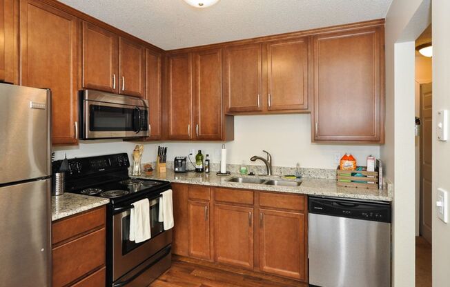 2 beds, 2 baths, 976 sqft, $1,495, Unit 3900123PR