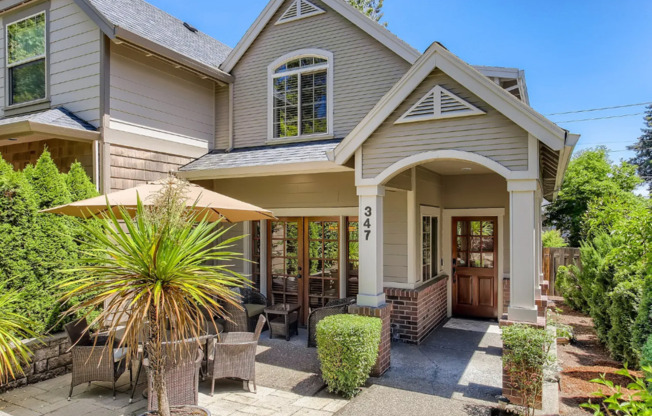 Fabulous Bright Townhome in the Heart of Downtown Lake Oswego.