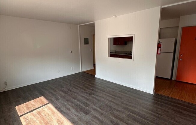 3160 Matson St. Apt.