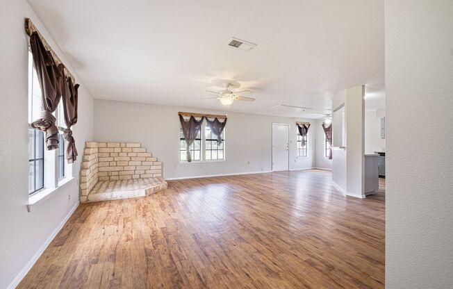 Charming 2 Bedroom 1 Bath on 3 Acres in Georgetown