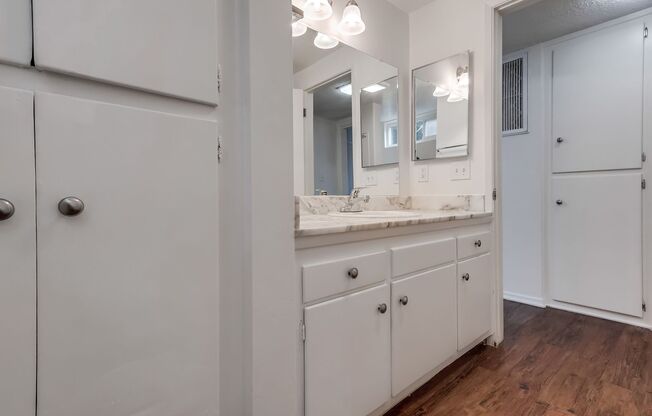 536 S. Flower St