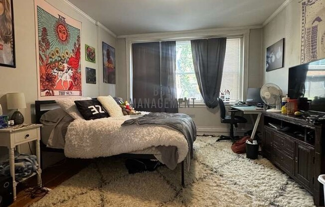 96 STRATHMORE RD
