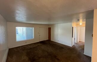 2 beds, 1 bath, 656 sqft, $1,075, Unit 11