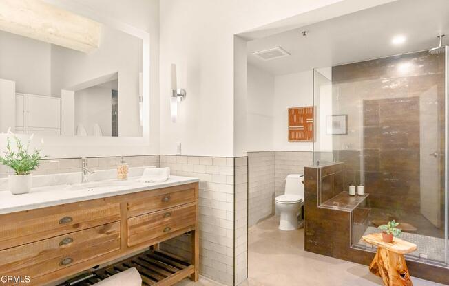 2 beds, 1.3 baths, 2,460 sqft, $6,490, Unit 144